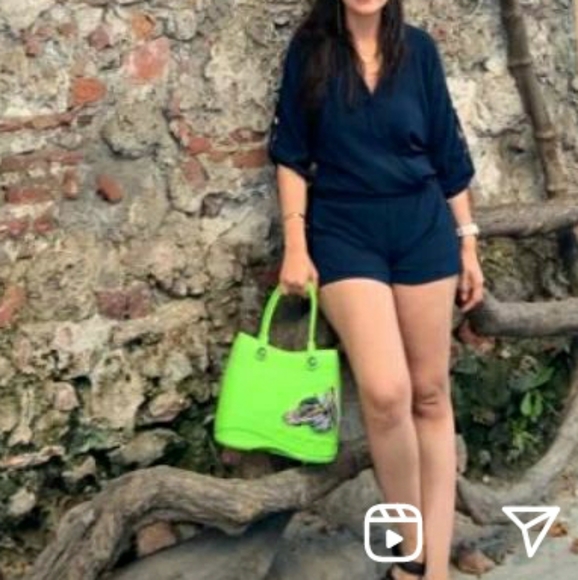 Short Navy Blue Jumper, Colombian brand Studio F, size 8 - Picture 1 of 4